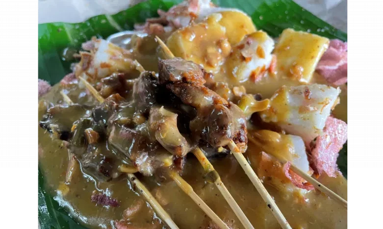 Jelajah Rasa Minang Lewat Sate